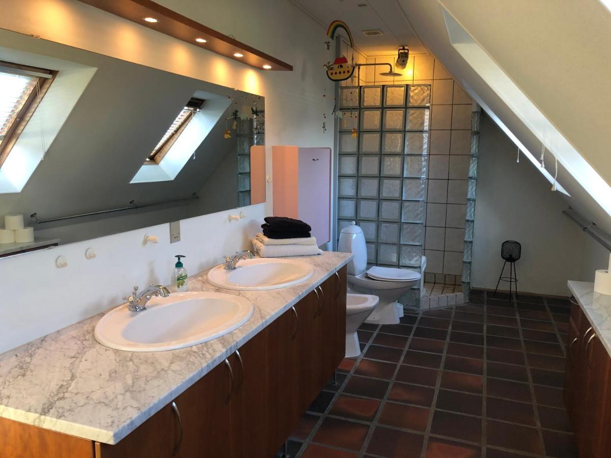 Apartamento Dejligt Vaerelse Med Eget Bad Og Havudsigt Assens Exterior foto