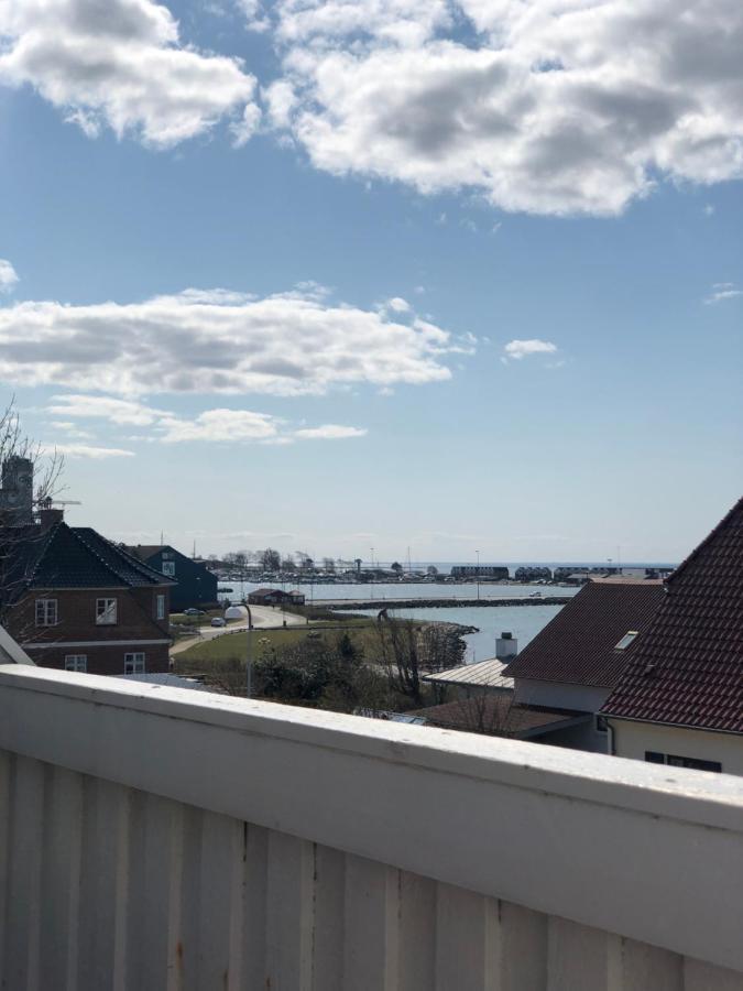 Apartamento Dejligt Vaerelse Med Eget Bad Og Havudsigt Assens Exterior foto